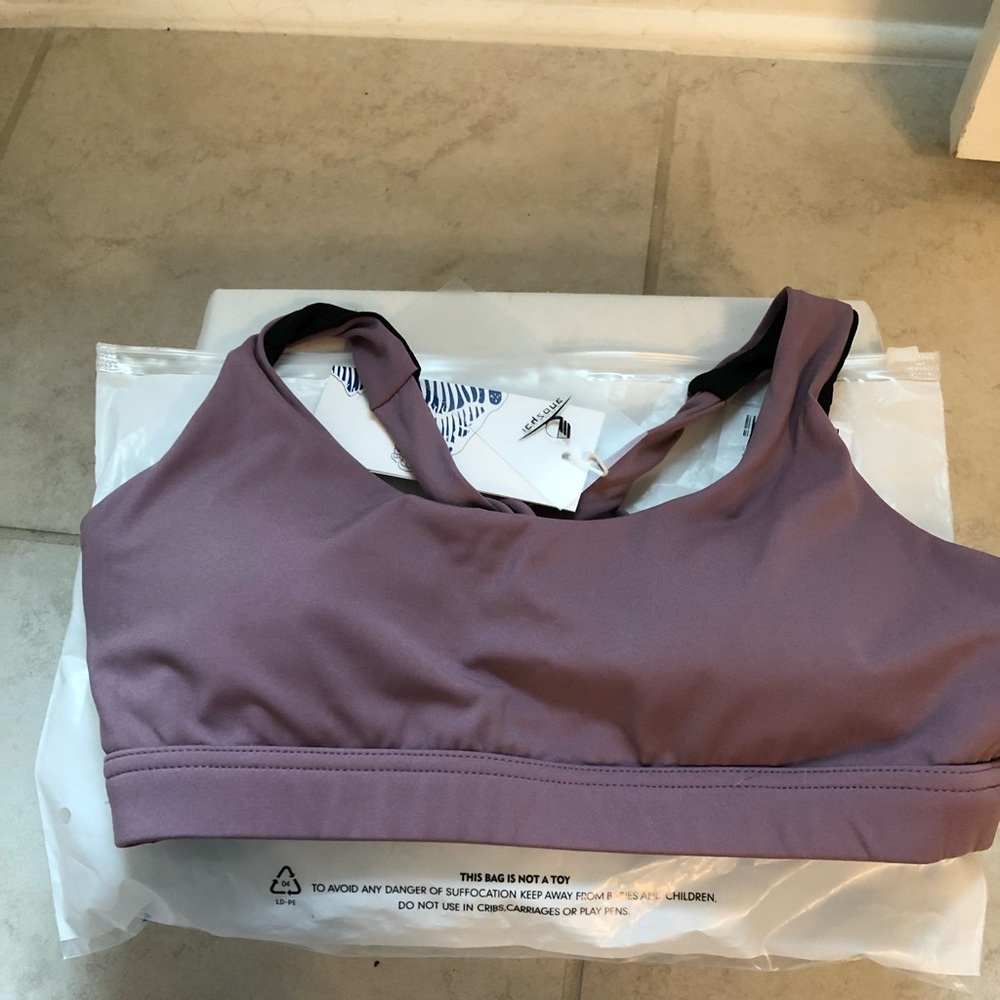 NWT Mauve strappy sports bra